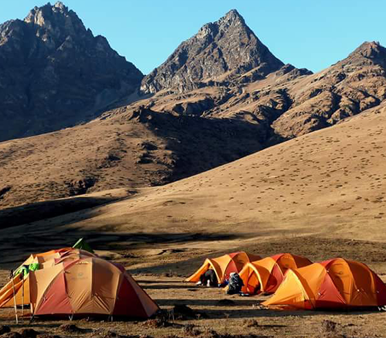 Trek to Gunitsawa (2,873m/9,482ft)