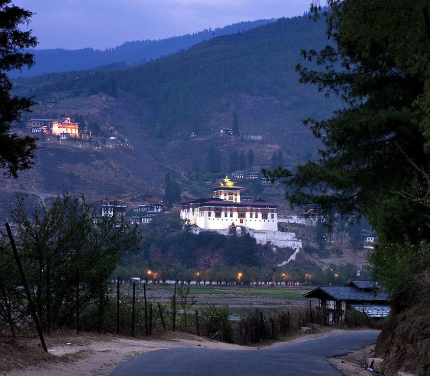 Paro (2,300m/7,600ft)